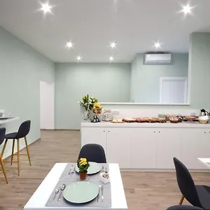***** Bed & Breakfast Napoliseason & Breakfast Italy